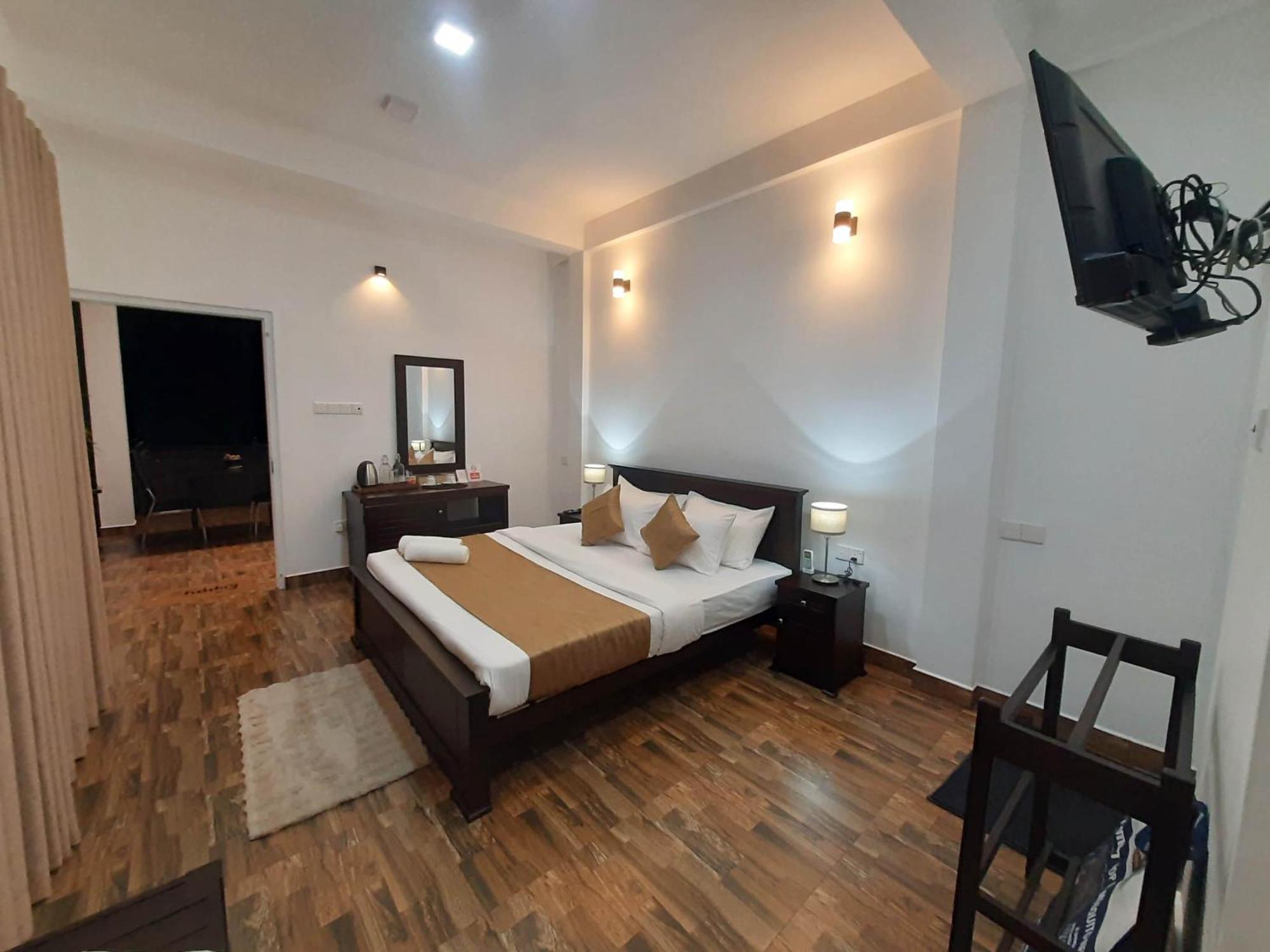 Villa Sole แคนดี้ ภายนอก รูปภาพ